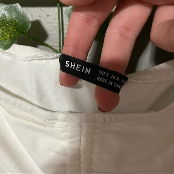 💗3 for $15💗 Shein Croptop - Picture 2 of 2